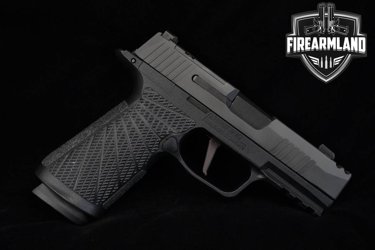 Sig Sauer P365 XMacro Comp 9mm Sig-Sauer P365-Wilson Combat 4MAGS & CASE