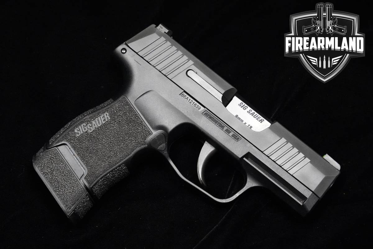 Sig Sauer P365 9mm 3.1" P365 P-365 +3 MAGS, ORIG CASE & HOLSTER
