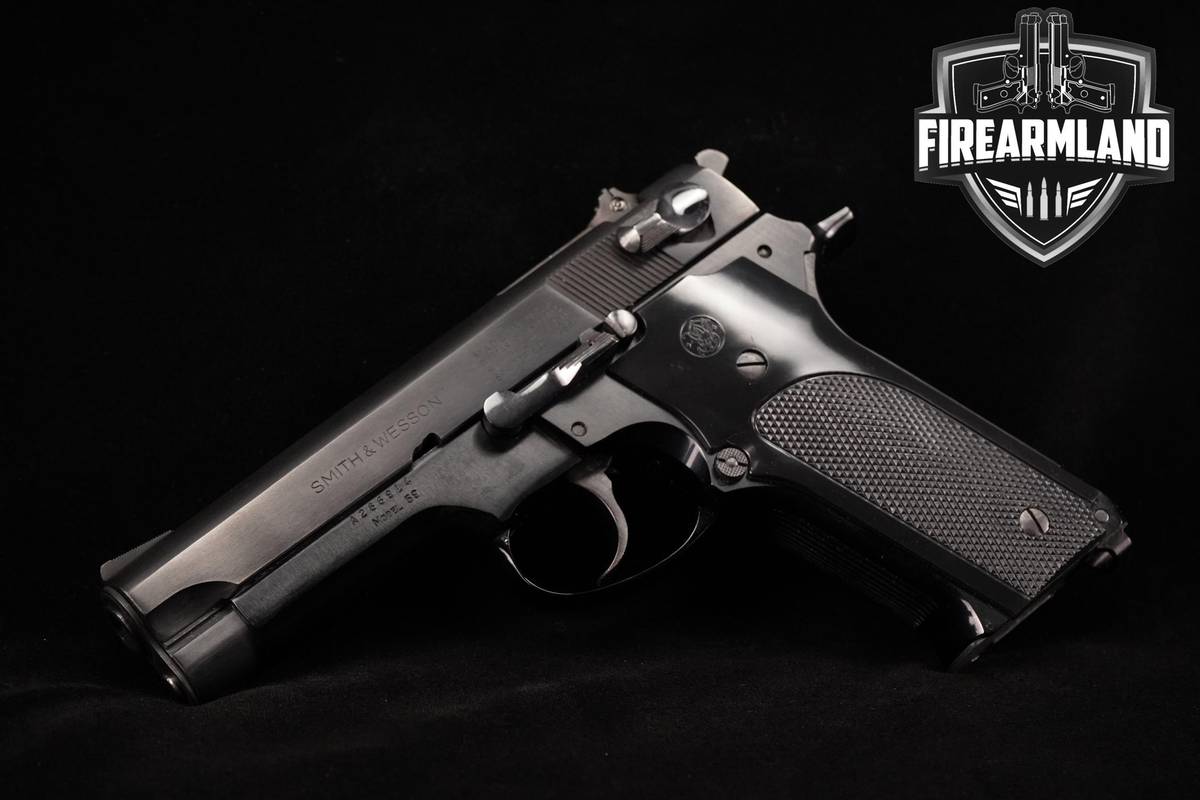 1975 Smith & Wesson Model 59 9mm 4" Blued S&W 59 +2 MAGS & ORIG BOX