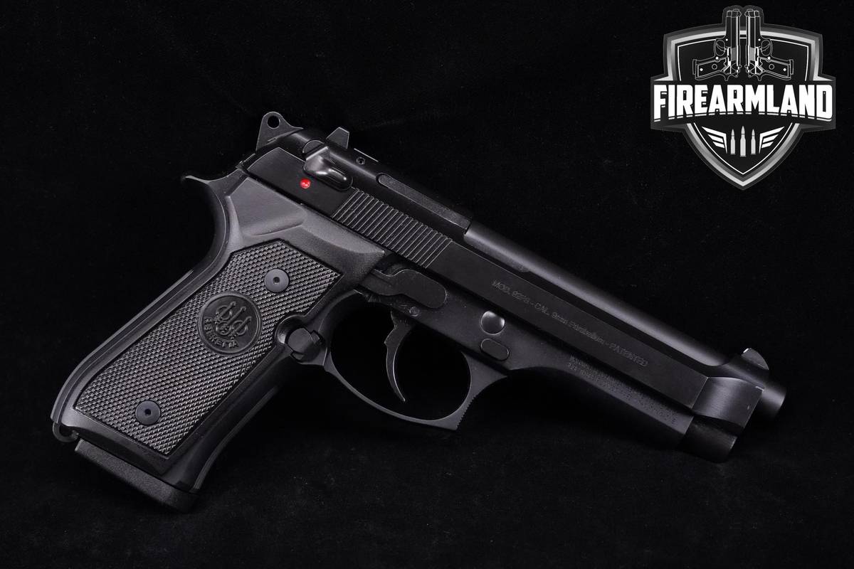 Beretta 92FS 9mm 4.9" 92 FS +2 MAGS & ORIG CASE