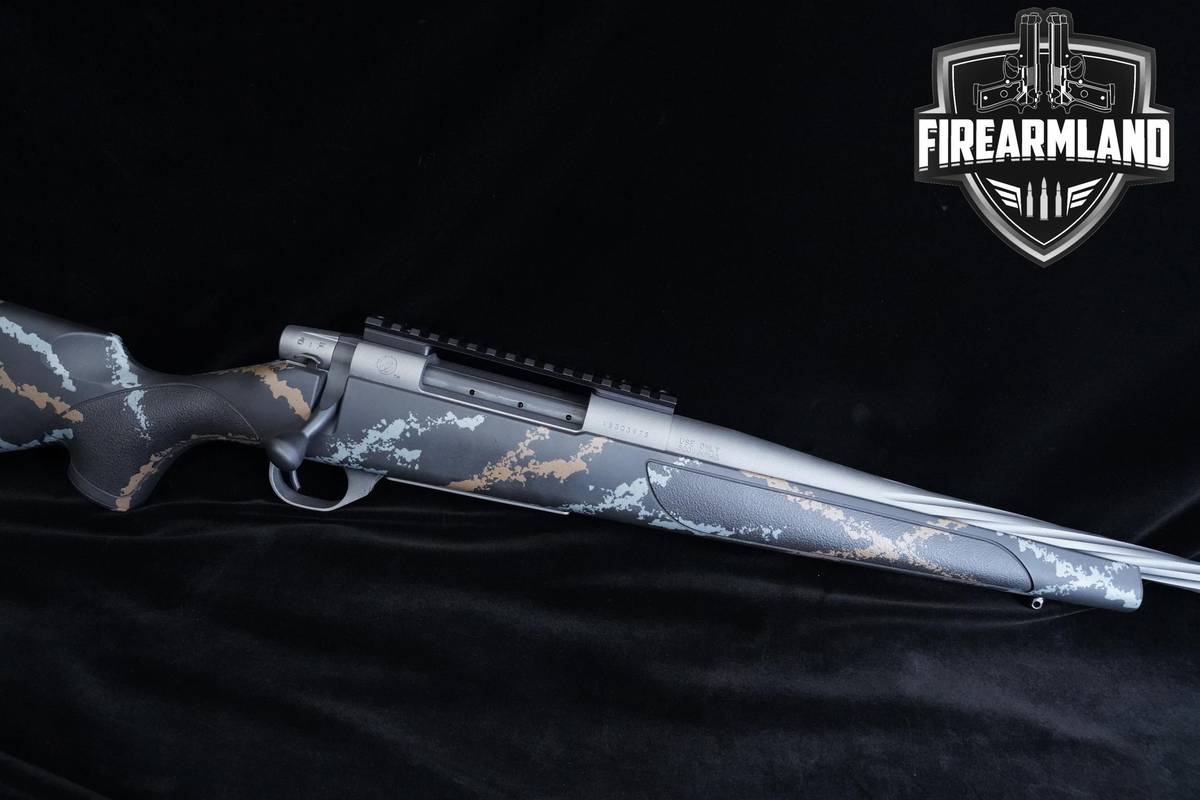 LIKE-NEW Weatherby Vanguard MeatEater Edition 300 Win Magnum 26" Weatherby
