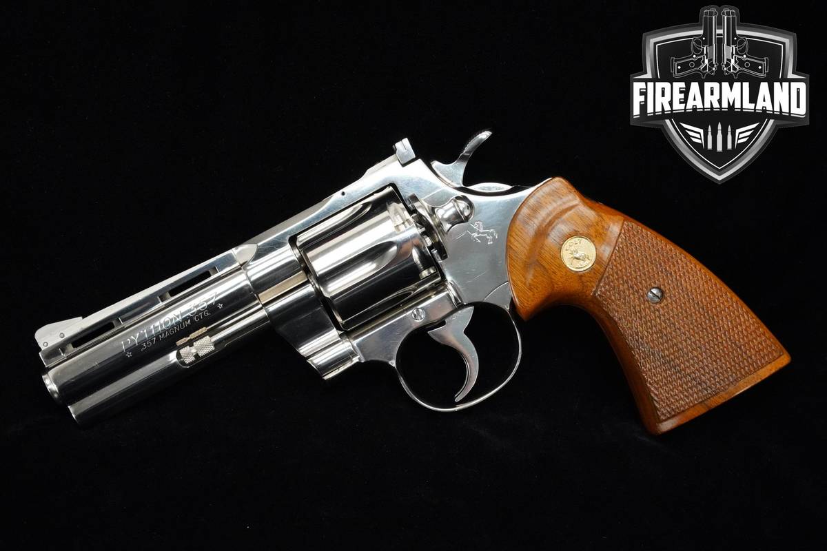 DESIRED 1966 Colt Python 357-Magnum 4" Nickel Colt-Python DISPLAY-BOX