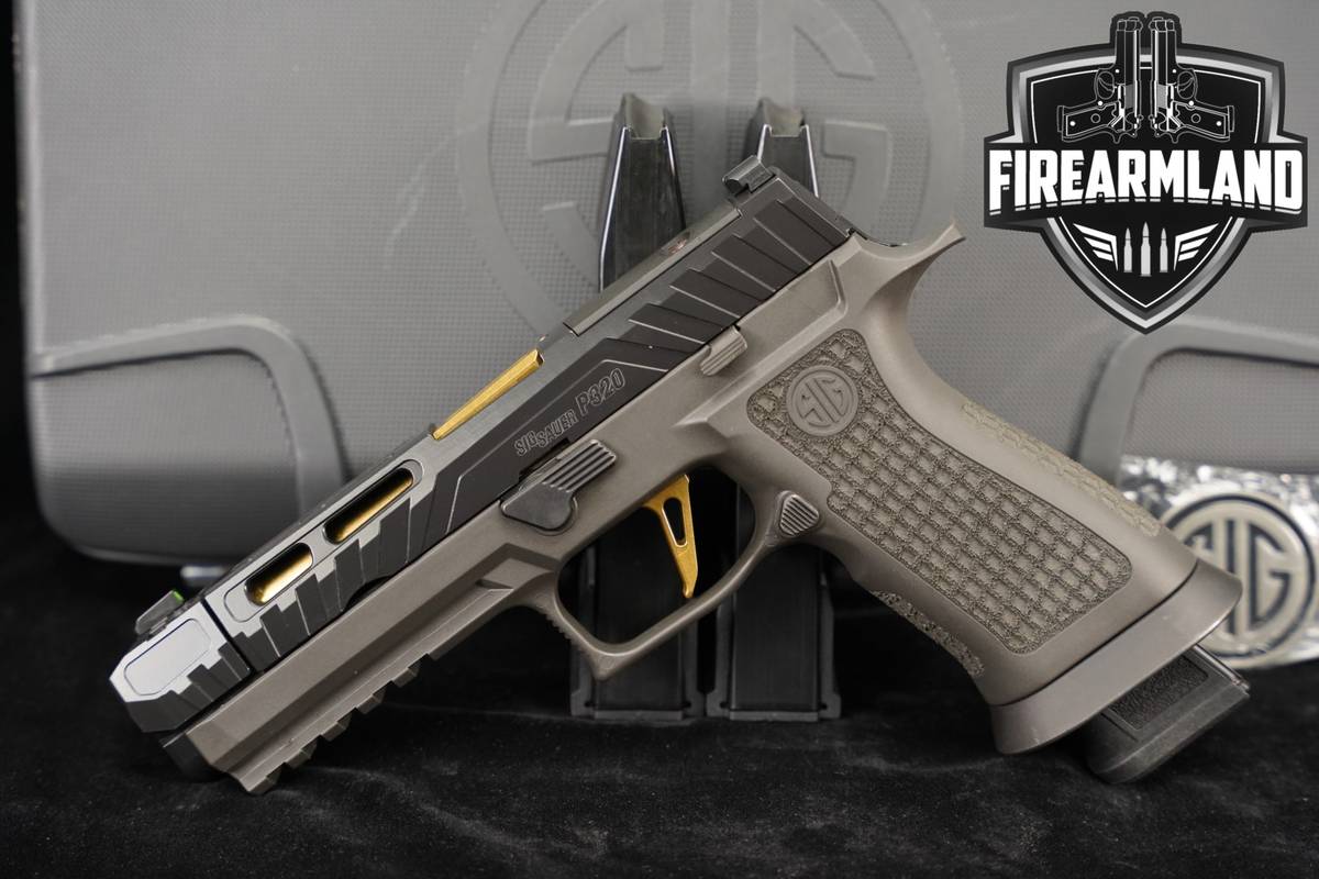 Sig Sauer P320 Spectre COMP Custom Works X-Series 9mm +3 MAGS & ORIG CASE