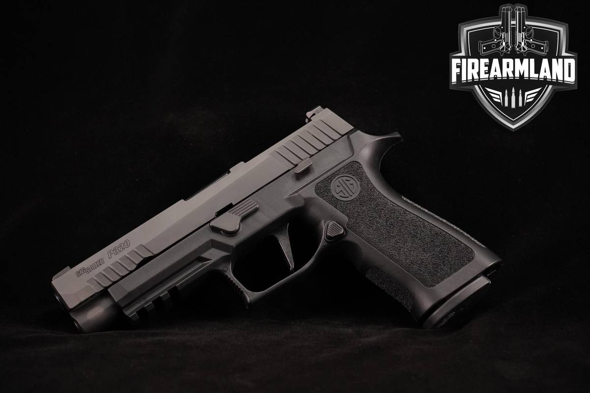 Sig Sauer P320 9mm 4.7" P-320 OPTIC READY +3 MAGS & ORIG CASE