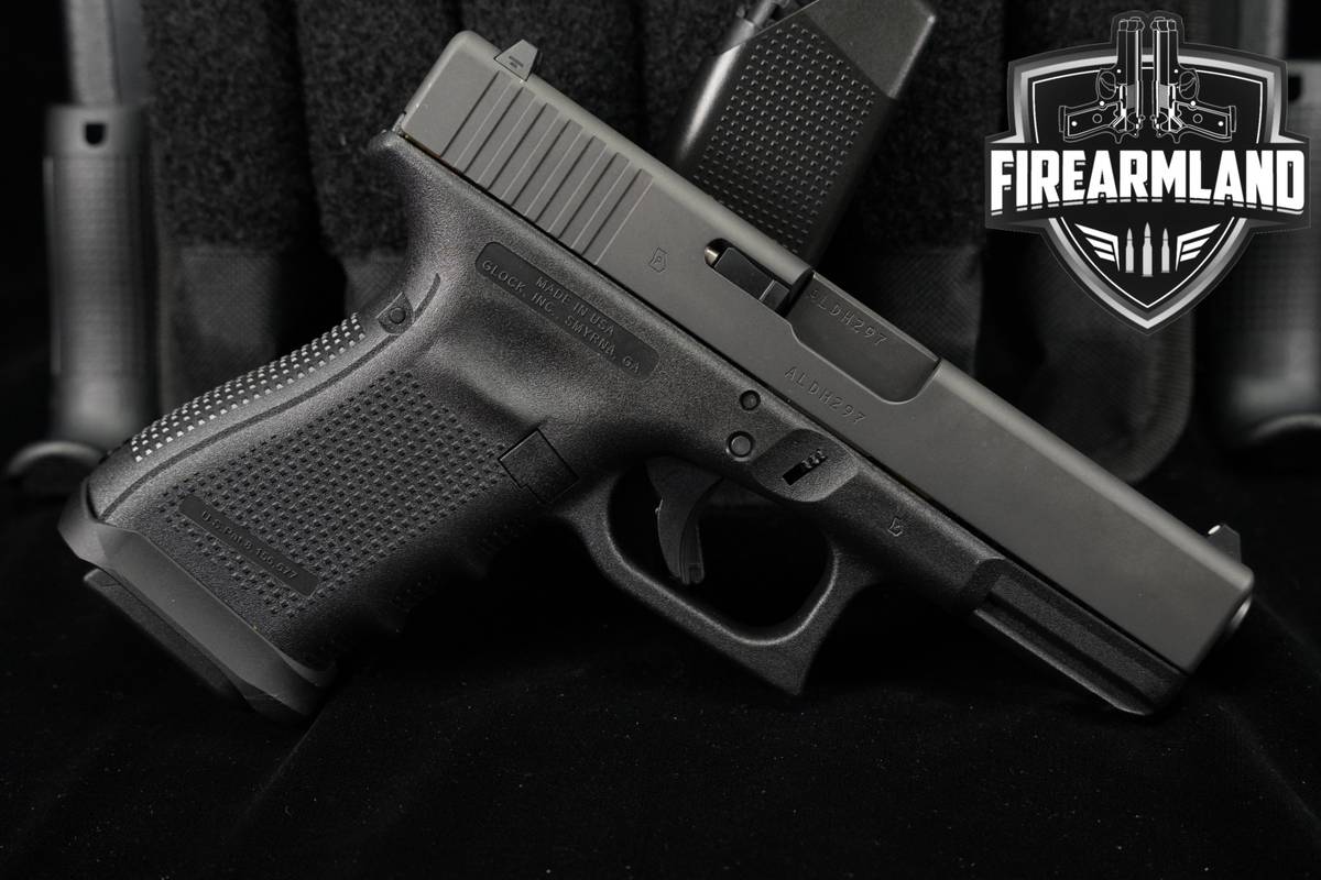 Glock 19 Gen4 G19 Gen 4 9mm 4.02 +8 MAGS & ORIG CASE