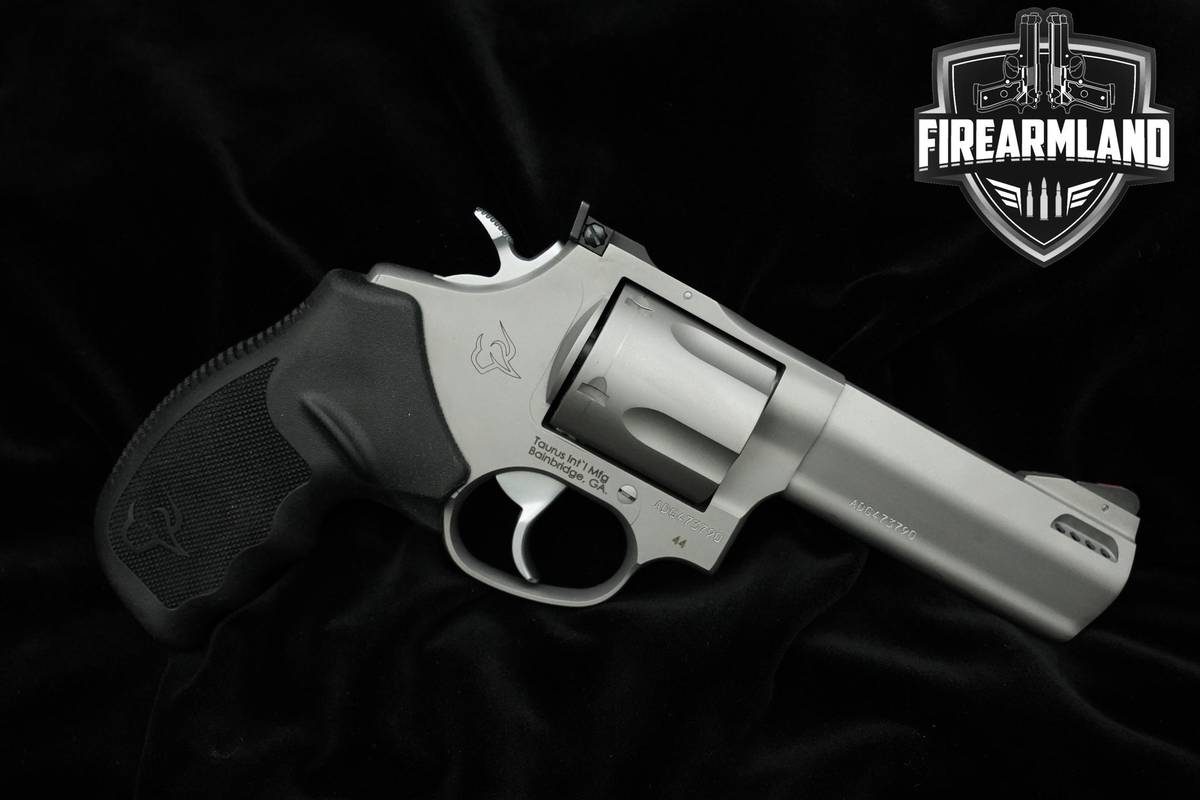 Taurus Tracker 44 Magnum 4" Matte Stainless Tracker Taurus DA/SA
