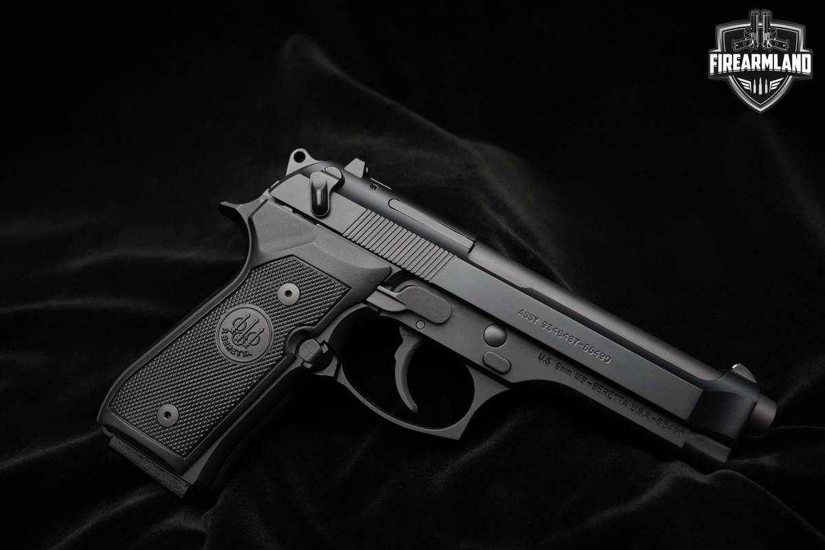 ORIG CASE 2018 Beretta M9 Model 92 9mm Beretta 4" SA/DA Pistol 15+1 M9 9mm