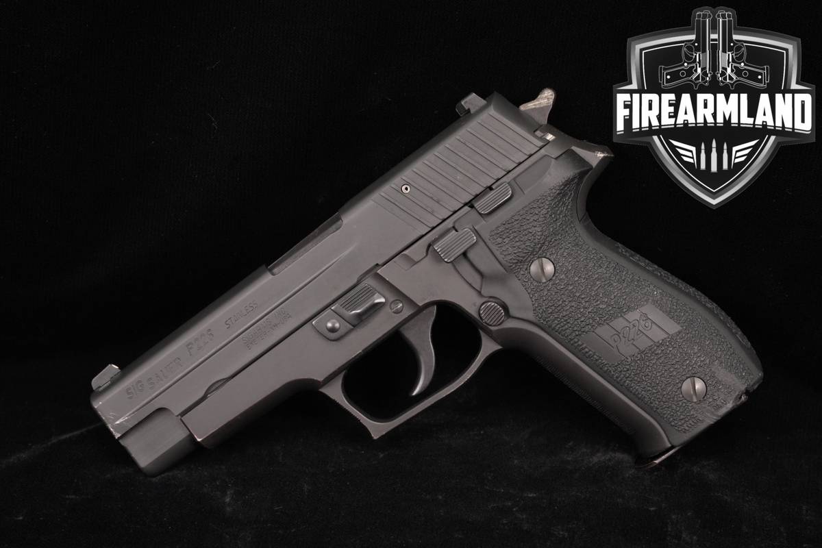 Sig Sauer P226 40 S&W 4.4" P 226 DA/SA
