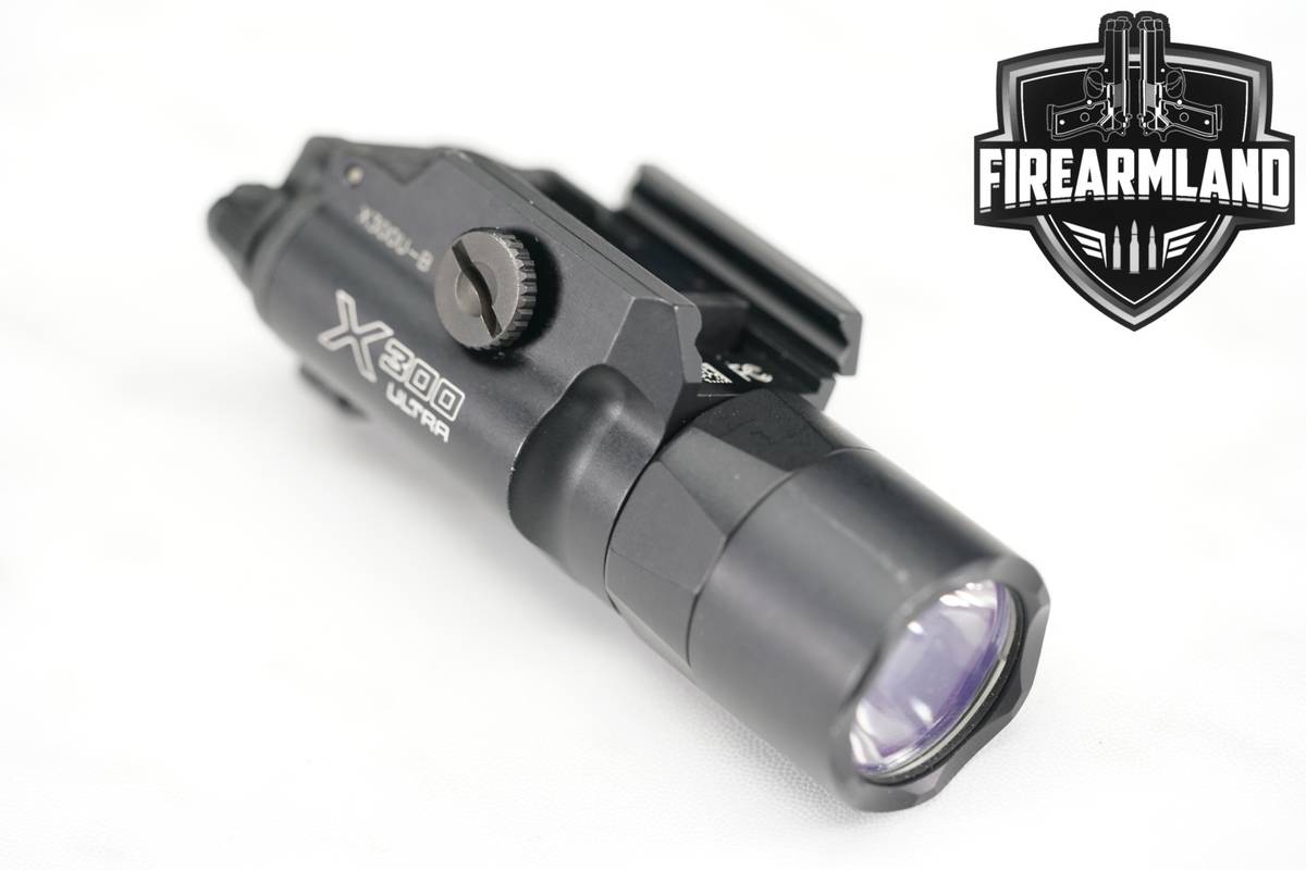 SureFire X300 Ultra X300U-B 1000 Lumens & 11,300 Candela Weapon Light X-300