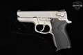 Smith & Wesson (S&W) Model 6906 Third Generation 9mm Luger Two-Tone Stainless & Natural Alloy in Good Condition Image 3