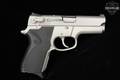 Smith & Wesson (S&W) Model 6906 Third Generation 9mm Luger Two-Tone Stainless & Natural Alloy in Good Condition Image 4