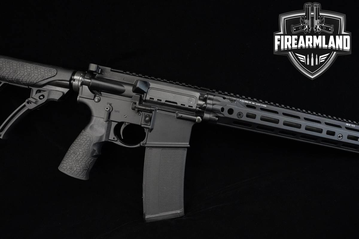 Daniel Defense DD4 RIII 5.56 NATO AR-15 AR Daniel-Defense DD4-RIII DD4RIII