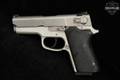1994 Smith & Wesson (S&W) Model 3913 9mm Luger Two-Tone Stainless in Good Condition Image 4