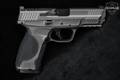 Smith & Wesson (S&W) M&P9 M2.0 Metal 9mm Luger Tungsten Gray in Excellent Condition Image 5