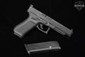 Glock 34 Gen5 MOS 9mm Luger (9x19 Para) nDLC in Excellent Condition Image 2
