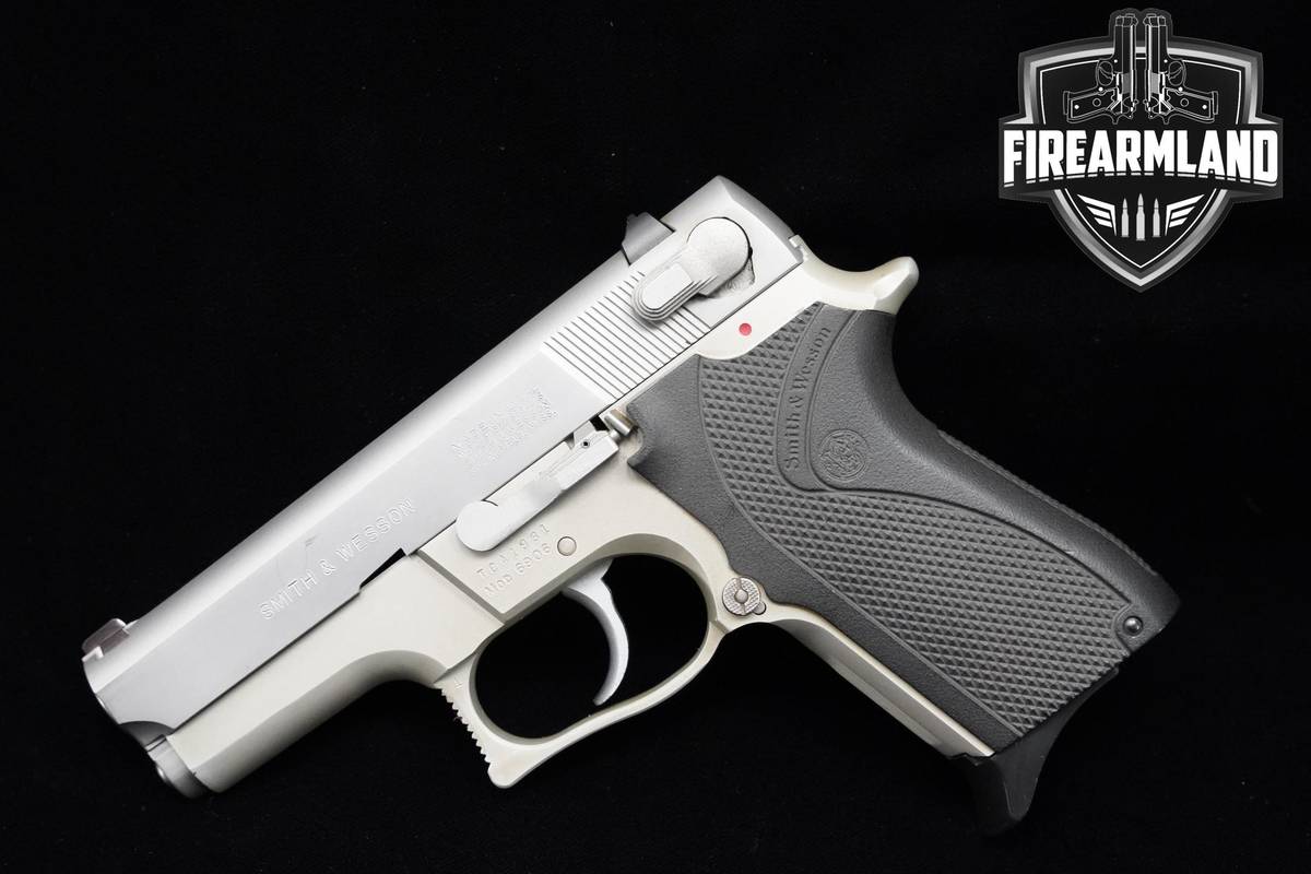 FIRST YEAR 1989 Smith & Wesson (S&W) Model 6906 9mm 3.5" S&W 6906 +3 MAGS