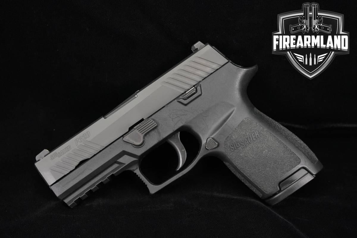 Sig Sauer P320 Compact 9mm 3.6" C P-320 +3 MAGS, ORIG CASE & HOLSTER