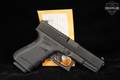 Glock G19 Gen 3 9mm Luger Black in Very Good Condition Image 2