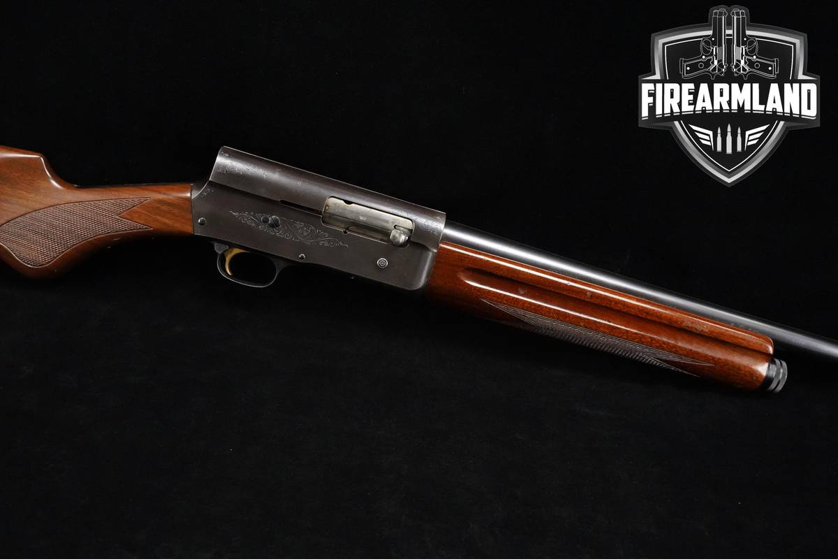 1960 Browning Auto-5 Light Twelve 12-Gauge 27.5" Blued Browning 2 3/4"