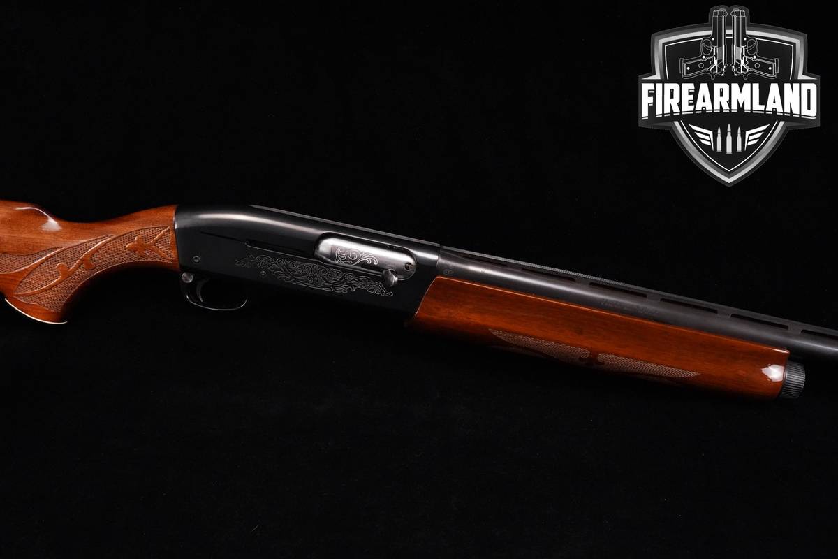 HUNTING! Remington Model 1100 Field Grade 12-Gauge 28" 2 3/4 In