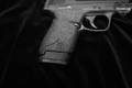 Smith & Wesson (S&W) M&P40 Shield .40 S&W Armornite in Excellent Condition Image 3