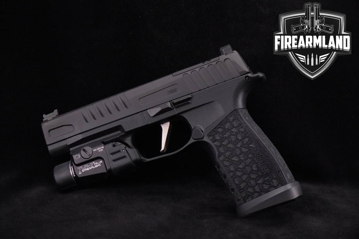 Sig Sauer P365 Fuse 9mm 4.3" Sig-Sauer P365-Fuse SIG P365 3MAGS & ORIG CASE