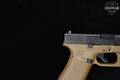 Glock 17 Gen5 9mm Luger Black/FDE in Excellent Condition Image 5