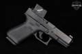 Glock G19 Gen5 FS 9mm Luger Black in Like-New Condition Image 5