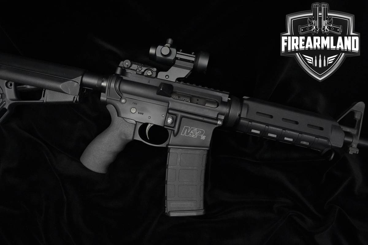 Smith & Wesson (S&W) M&P-15 16.5" AR-15 AR15 AR S&W M&P-15 +OPTIC