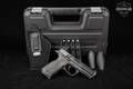 Smith & Wesson (S&W) M&P9 Original Series (Gen 1), Full Size 9mm Luger Black in Excellent Condition Image 2