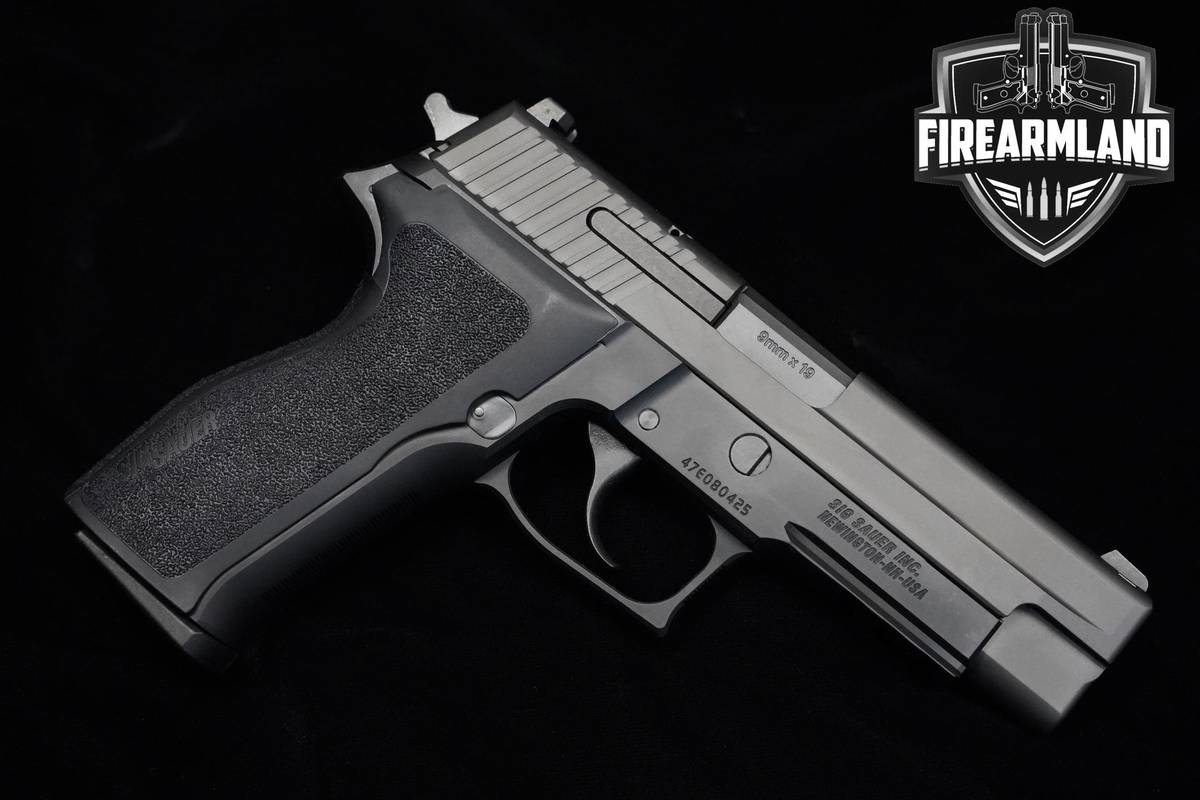 COMPLIANT Sig Sauer P226 9mm 4.4" Nitron P226 P-226 +2 MAGS & ORIG CASE