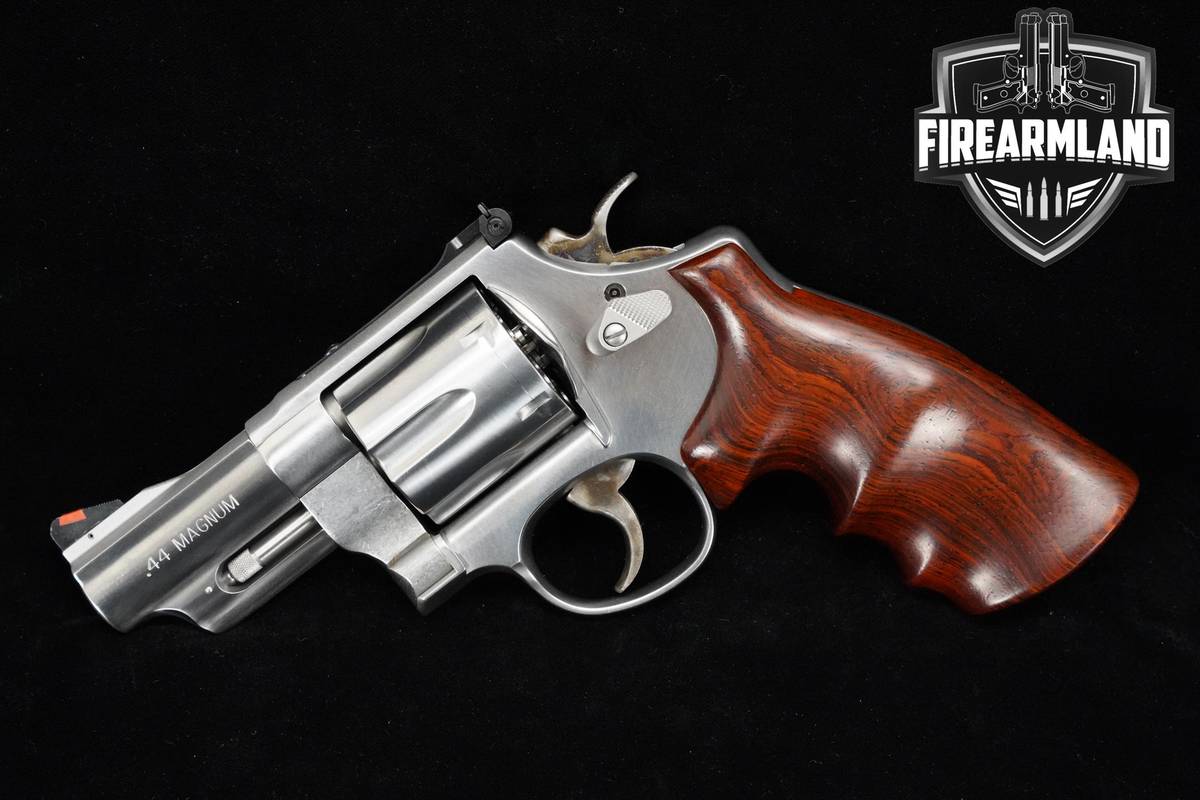 Smith & Wesson Model 629-6 Deluxe 44-Magnum 3" S&W 629-6 +ORIG CASE