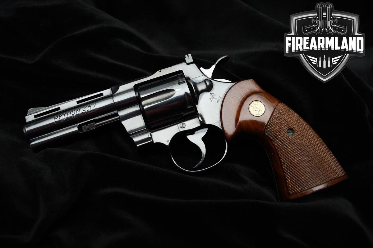 1976 Colt Python 357 Magnum 4" Blued Python Colt VENT RIB DA/SA