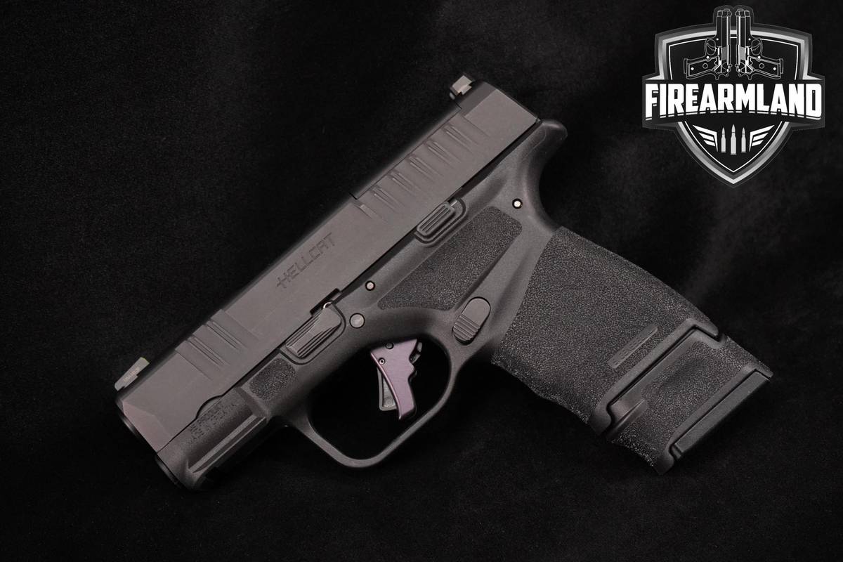 Springfield Armory Hellcat Micro-Compact OSP 9mm 3" SA +5 MAGS, CASE & BOX
