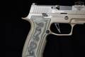 2021 Sig Sauer P320 AXG Scorpion 9mm Luger FDE (Flat Dark Earth) in Excellent Condition Image 4