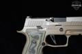 2021 Sig Sauer P320 AXG Scorpion 9mm Luger FDE (Flat Dark Earth) in Excellent Condition Image 5