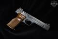1980 Smith & Wesson (S&W) Model 41 .22 LR Blued in Excellent Condition Image 2