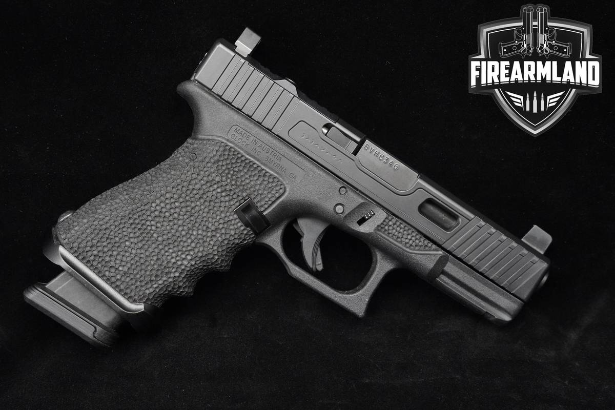 Glock G19 Gen3 9mm 4.02" Glock-19 Gen-3 G-19 +9 MAGS, HOLSTERS & ORIG CASE
