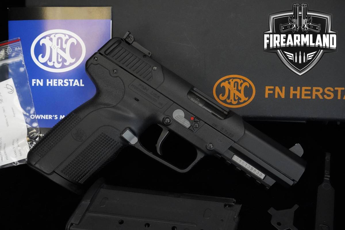 BELGIAN MADE FN Five-seveN 5.7x28 FN 57 5-7 5.7 +3 MAGS & ORIG CASE