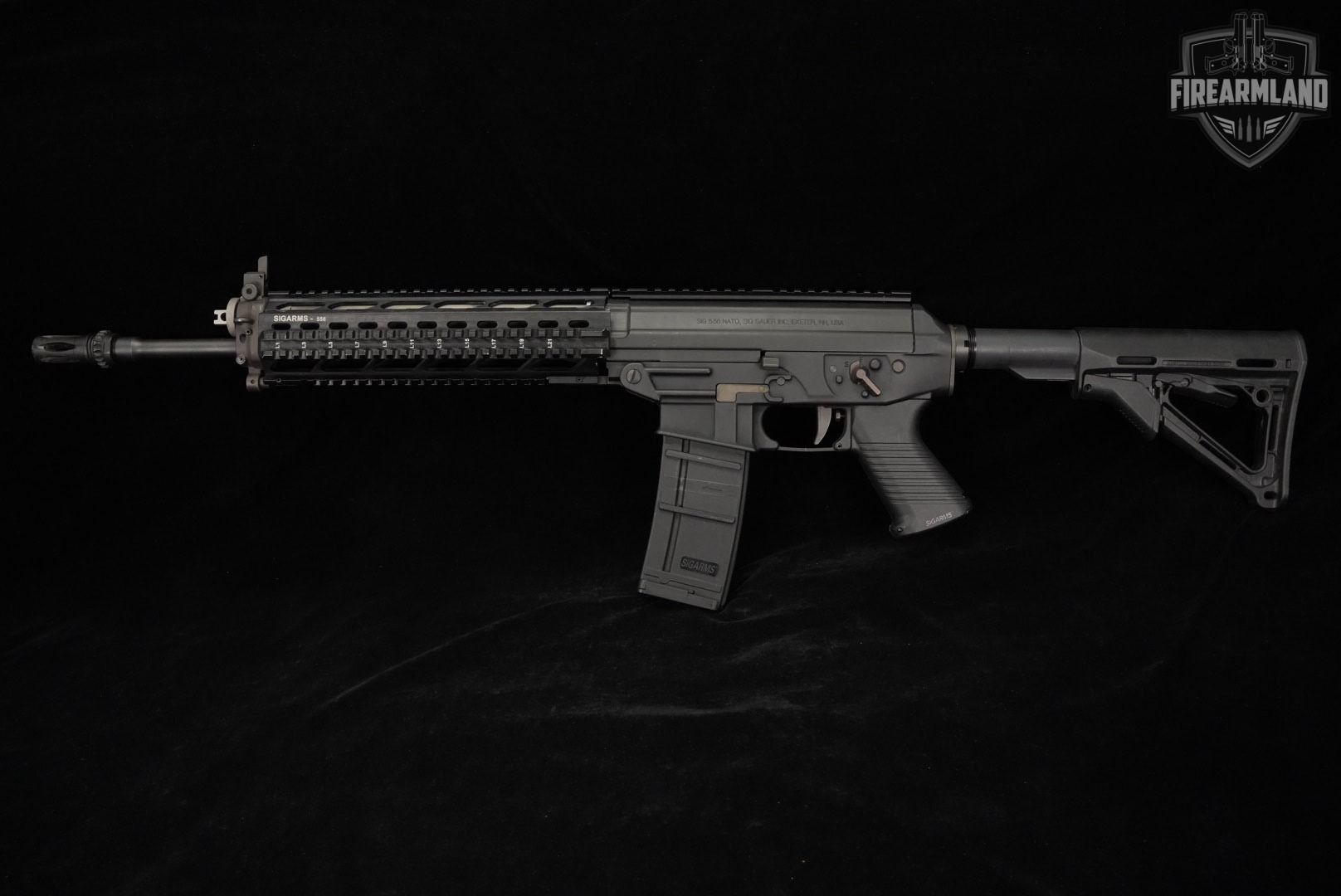 SIG Sauer SIG556 SWAT 5.56 NATO 16