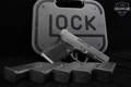 Glock G19 Gen3 9mm Luger (9x19 Para) Black in Excellent Condition Image 2