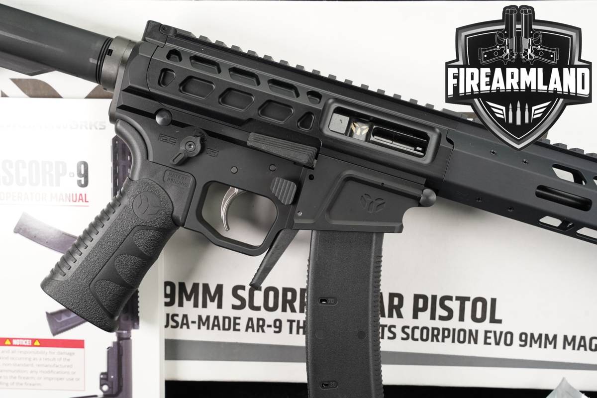 Wraithworks WARSCORP9 SBR 9mm AR-9 AR9 8.5" WARSCORP +2 MAGS & ORIG BOX