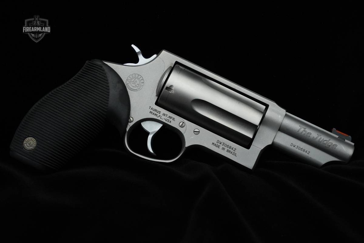 Taurus Judge Magnum 45/410 3'' Taurus Revolver Magnum The Judge Revolver