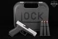 Glock G48 Slimline 9mm Luger Two-Tone Stainless in Very Good Condition Image 2