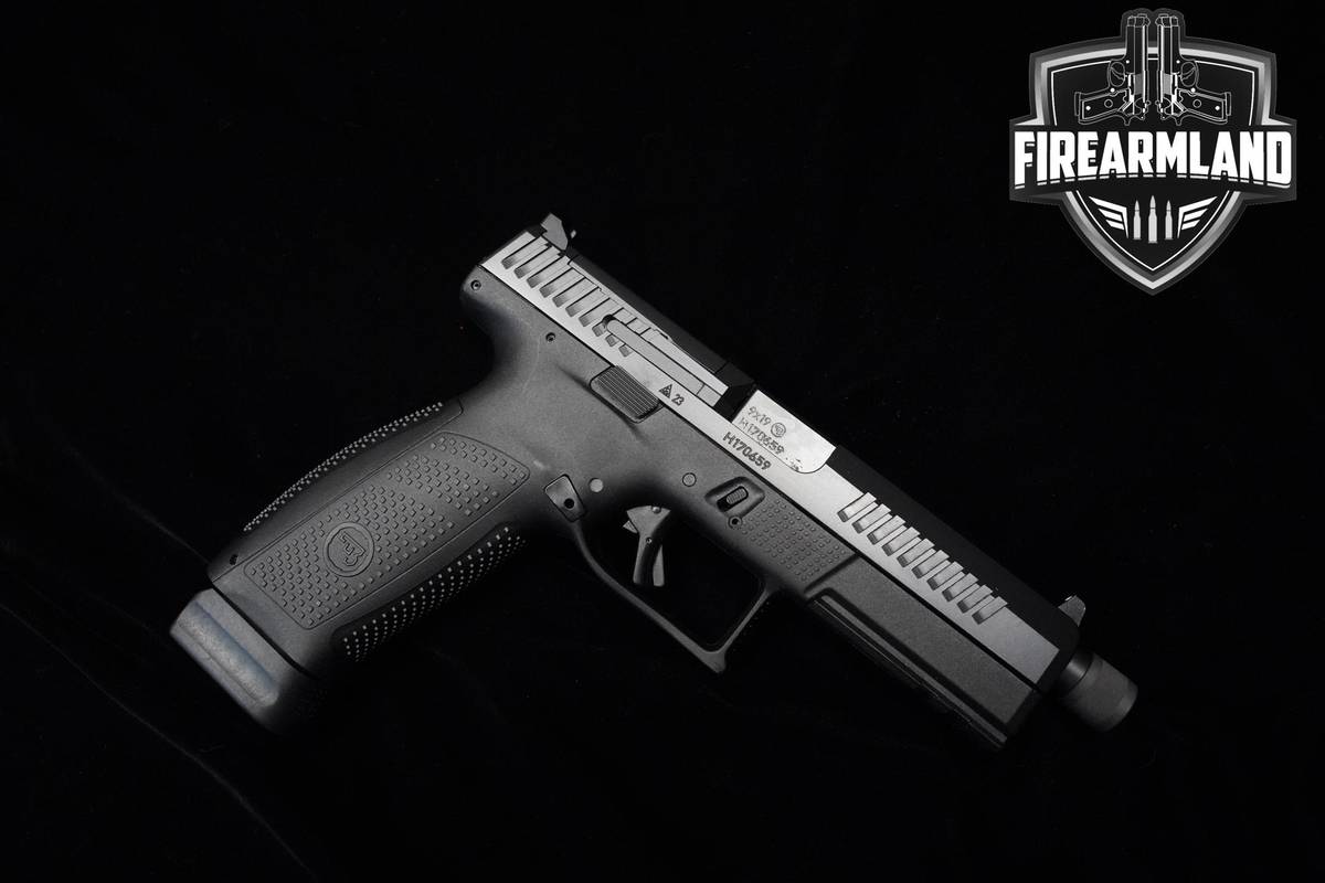 CZ P-10 F OR SR 9mm 5.1" Threaded CZ +4 MAGS & ORIG CASE