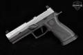 Sig Sauer P320 Full-Size 9mm Luger Two-Tone Stainless & Gray in Excellent Condition Image 4