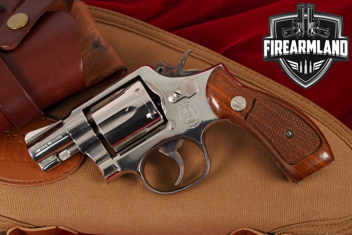 1981 Smith & Wesson Model 10-7 S&W 38 Special Bright Nickel +CASE, HOLSTER