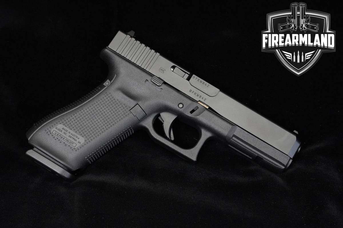 Glock 17 Gen5 9mm 4.49" Glock G17 Gen-5 +3 MAGS & ORIG CASE