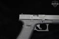 Glock 17 Gen5 9mm Luger nDLC in Excellent Condition Image 4
