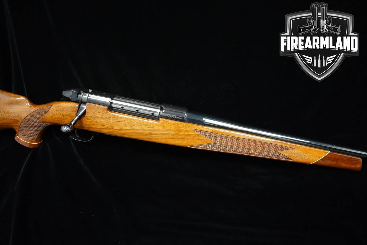 VINTAGE 1973 Weatherby Mark V Deluxe 300 Rem Magnum 24" Blued Weatherby